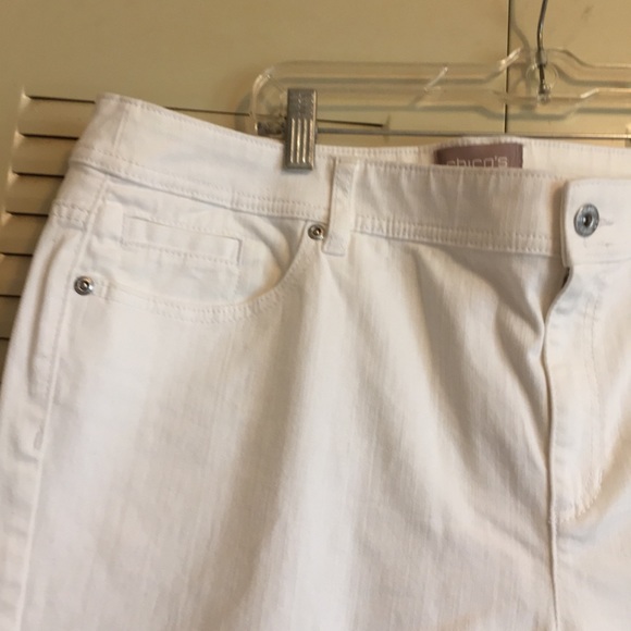 Chico’s 3 White Denim Jean Capri - Picture 4 of 10